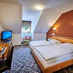 Hotel Posthotel Walhalla Regensburg Ost 4*
