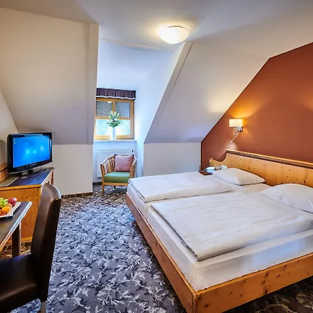 호텔 Posthotel Walhalla Regensburg Ost 4*
