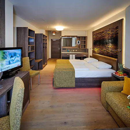 Posthotel Walhalla Regensburg Ost 4*