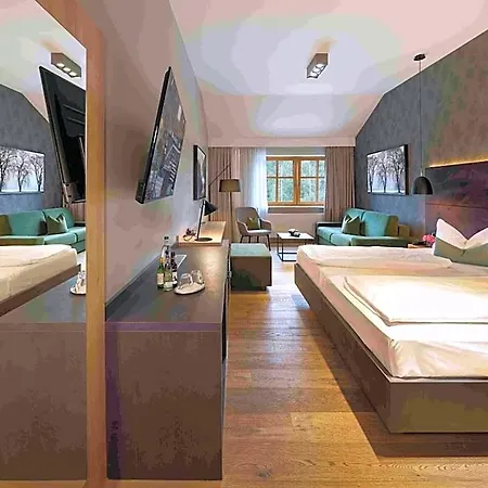 Posthotel Walhalla Regensburg Ost 4*
