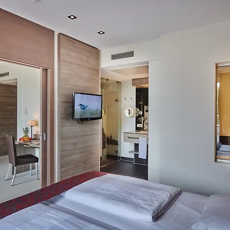 Posthotel Hotel 4*