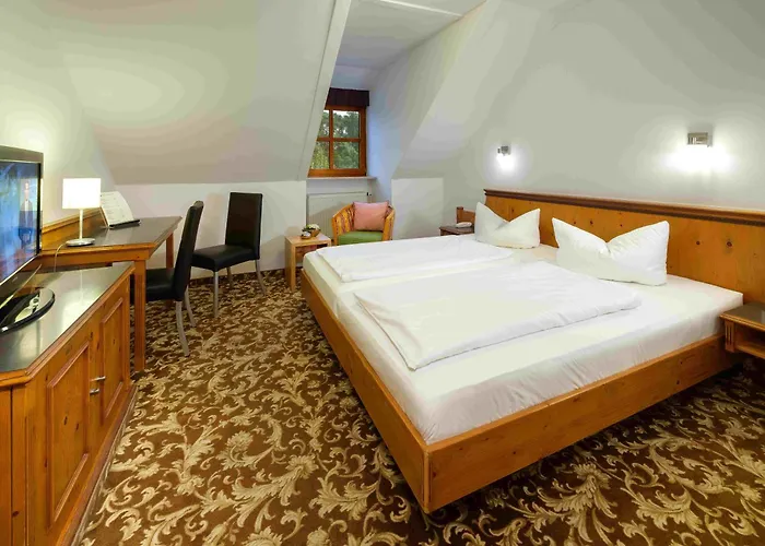 Posthotel Walhalla Regensburg Ost 酒店