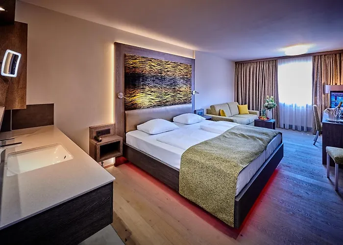 Posthotel Walhalla Regensburg Ost 4*